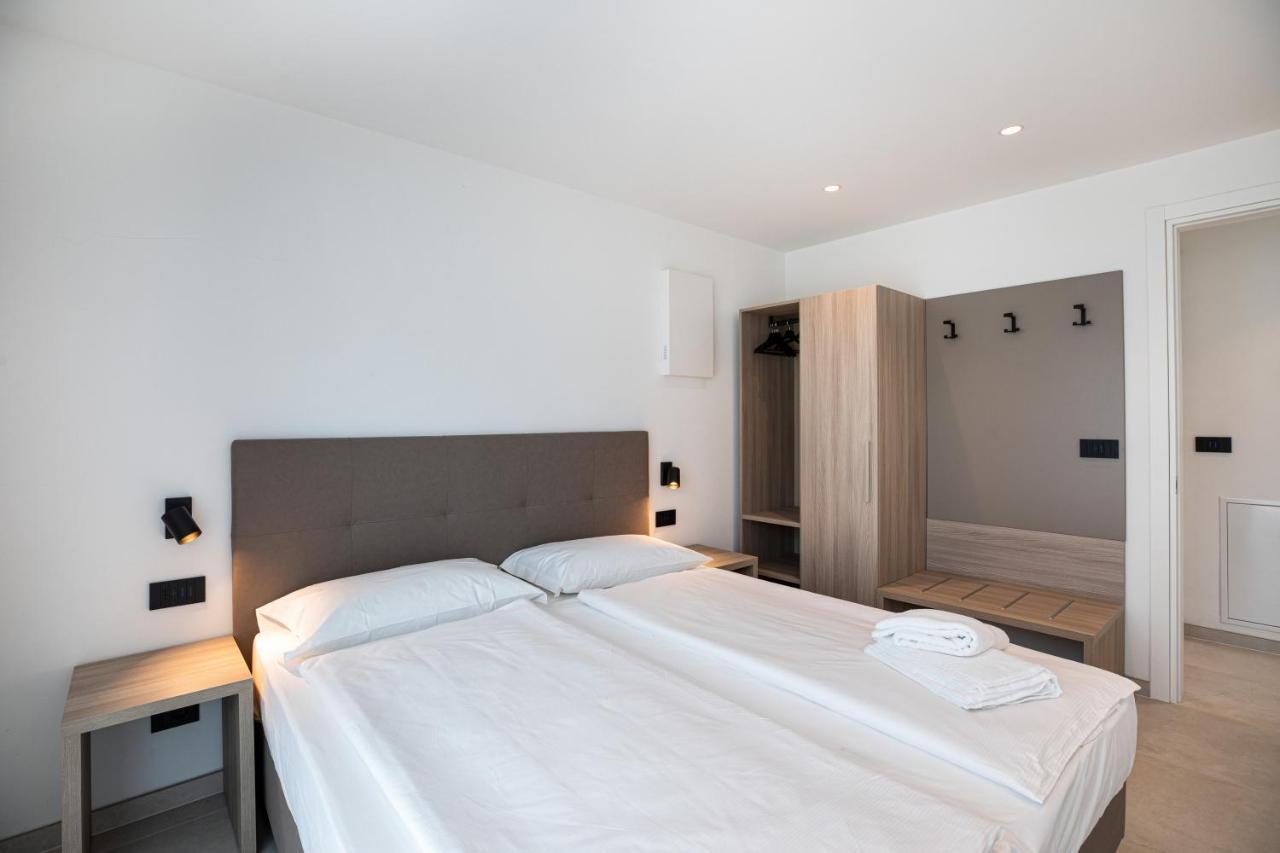 Apartments Curti - Abendrot لايْفيسْ المظهر الخارجي الصورة